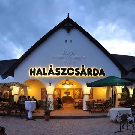 In - Balaton 35892 Apartamento