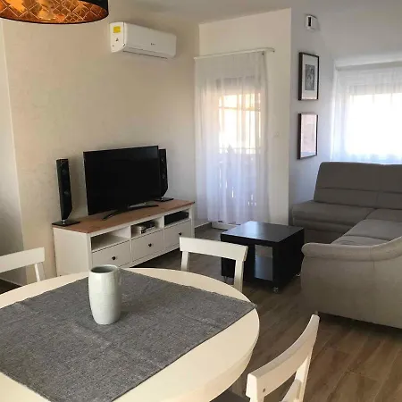 Apartment In Keszthely/balaton 35892
